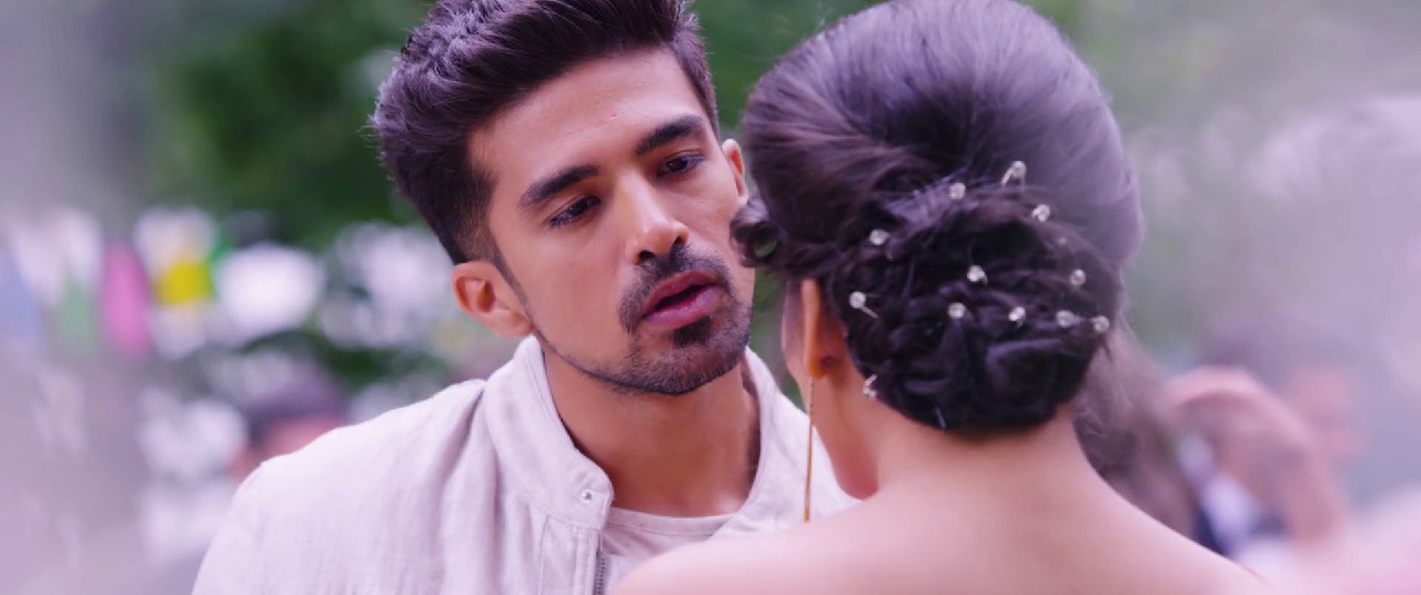 Dil Juunglee (2018) WEBRip Hindi 1080p x264 AVC HE-AAC 2.0 ESub.mkv.0003